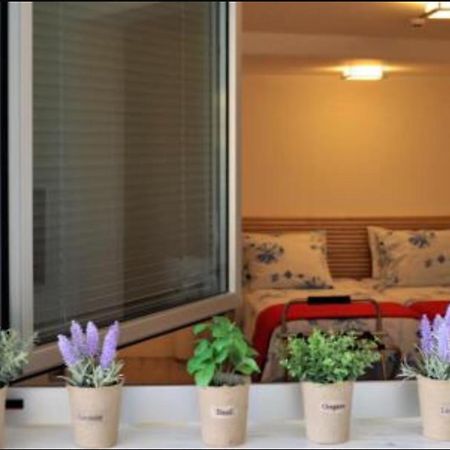 Red Cozy Stay Limassol Zewnętrze zdjęcie