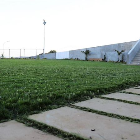 Red Cozy Stay Limassol Zewnętrze zdjęcie