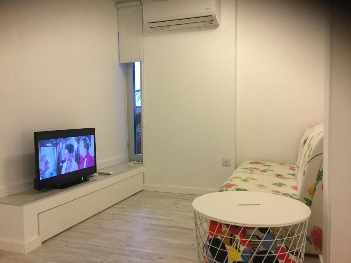 Red Cozy Stay Limassol Zewnętrze zdjęcie