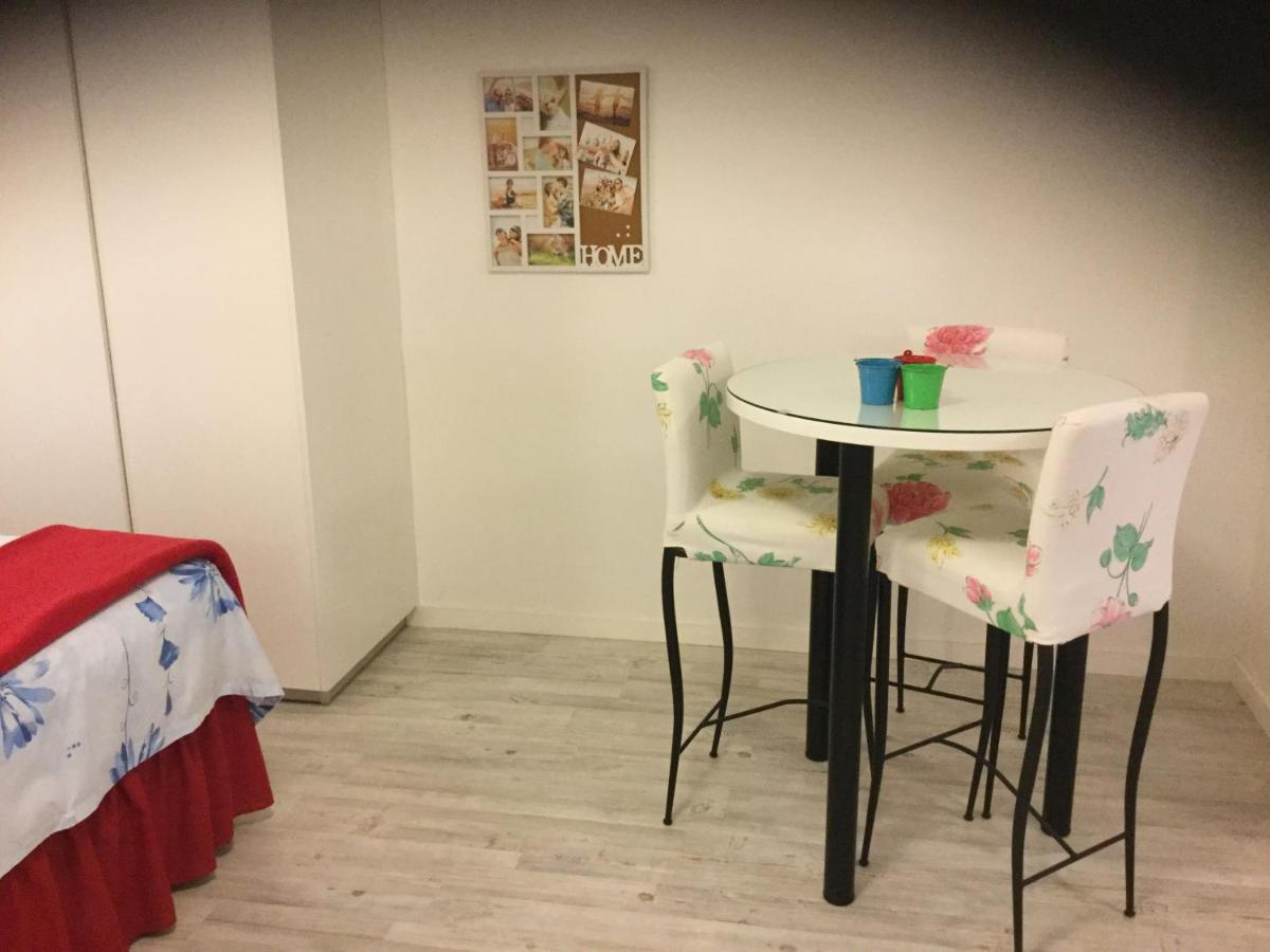 Red Cozy Stay Limassol Zewnętrze zdjęcie