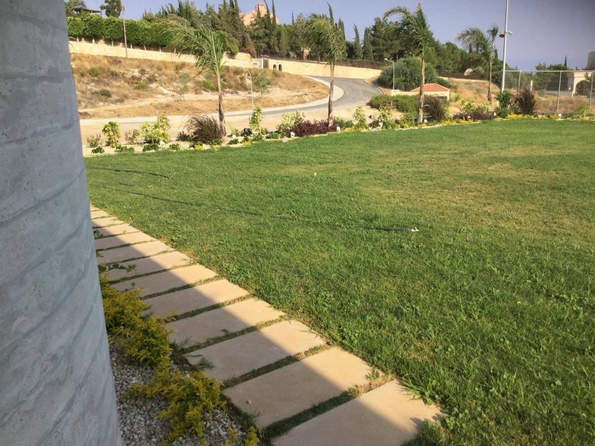 Red Cozy Stay Limassol Zewnętrze zdjęcie