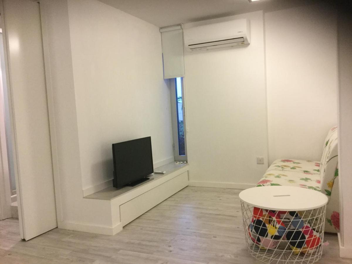 Red Cozy Stay Limassol Zewnętrze zdjęcie